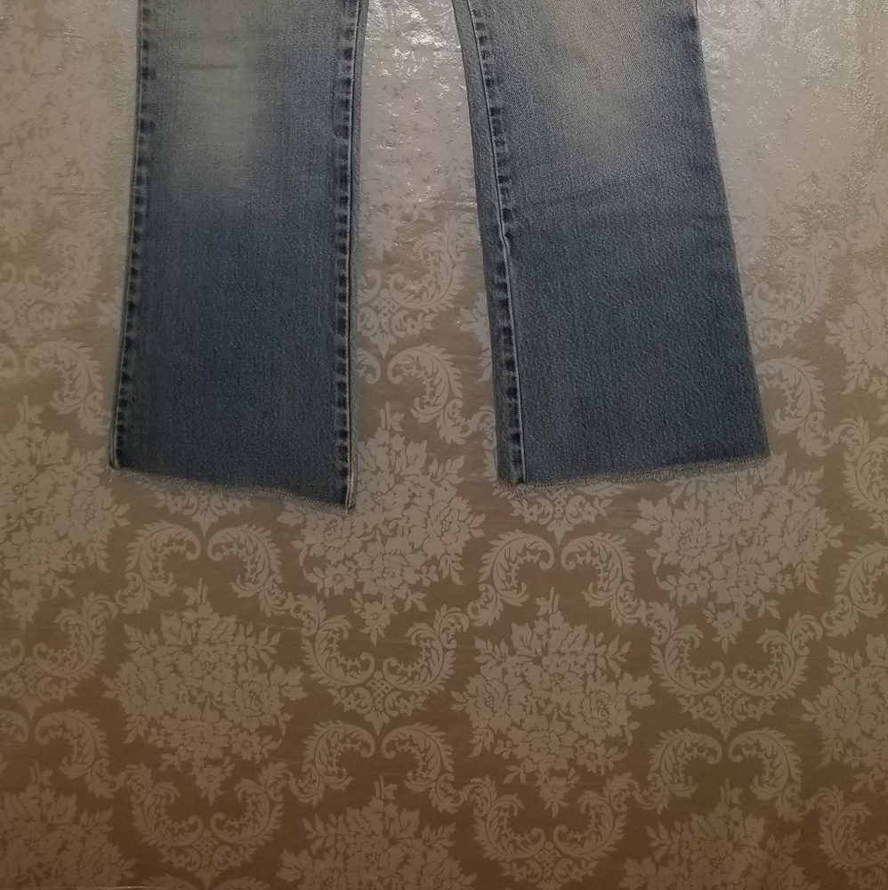 Express Jean's - Picture 5 of 5